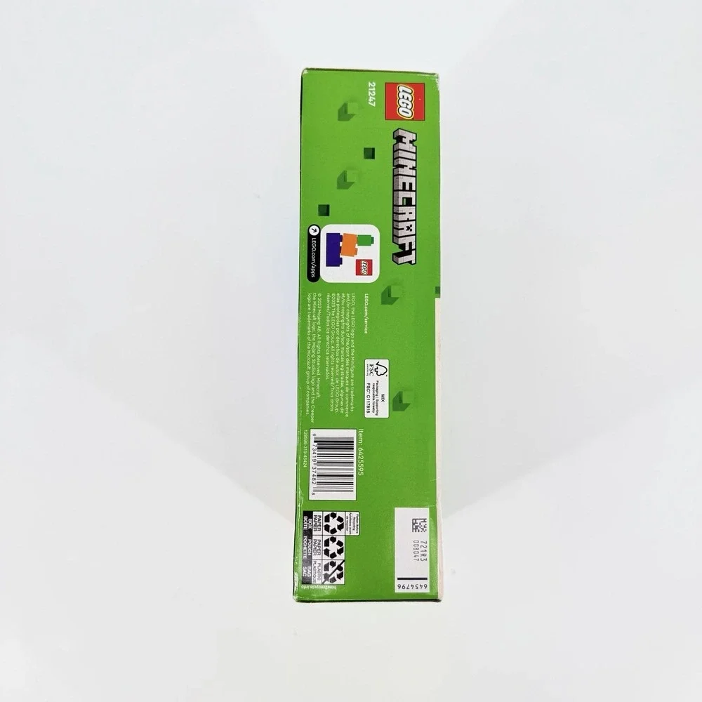 LEGO Minecraft The Axolotl House 21247 Retired New Sealed Damaged Box 242 Pcs